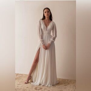 never worn beautiful wedding dress 💗💗💗